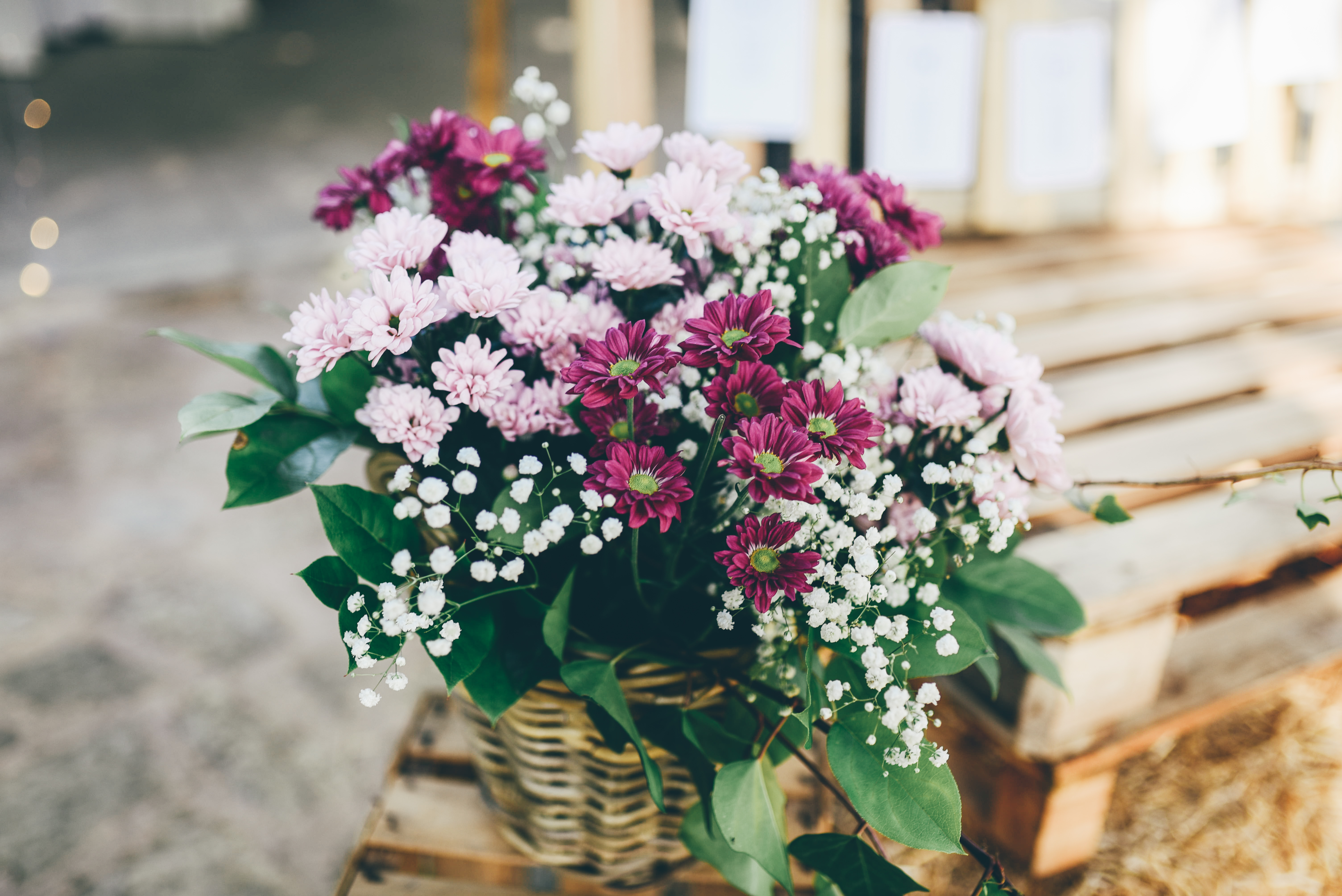 Flores & Mimbre