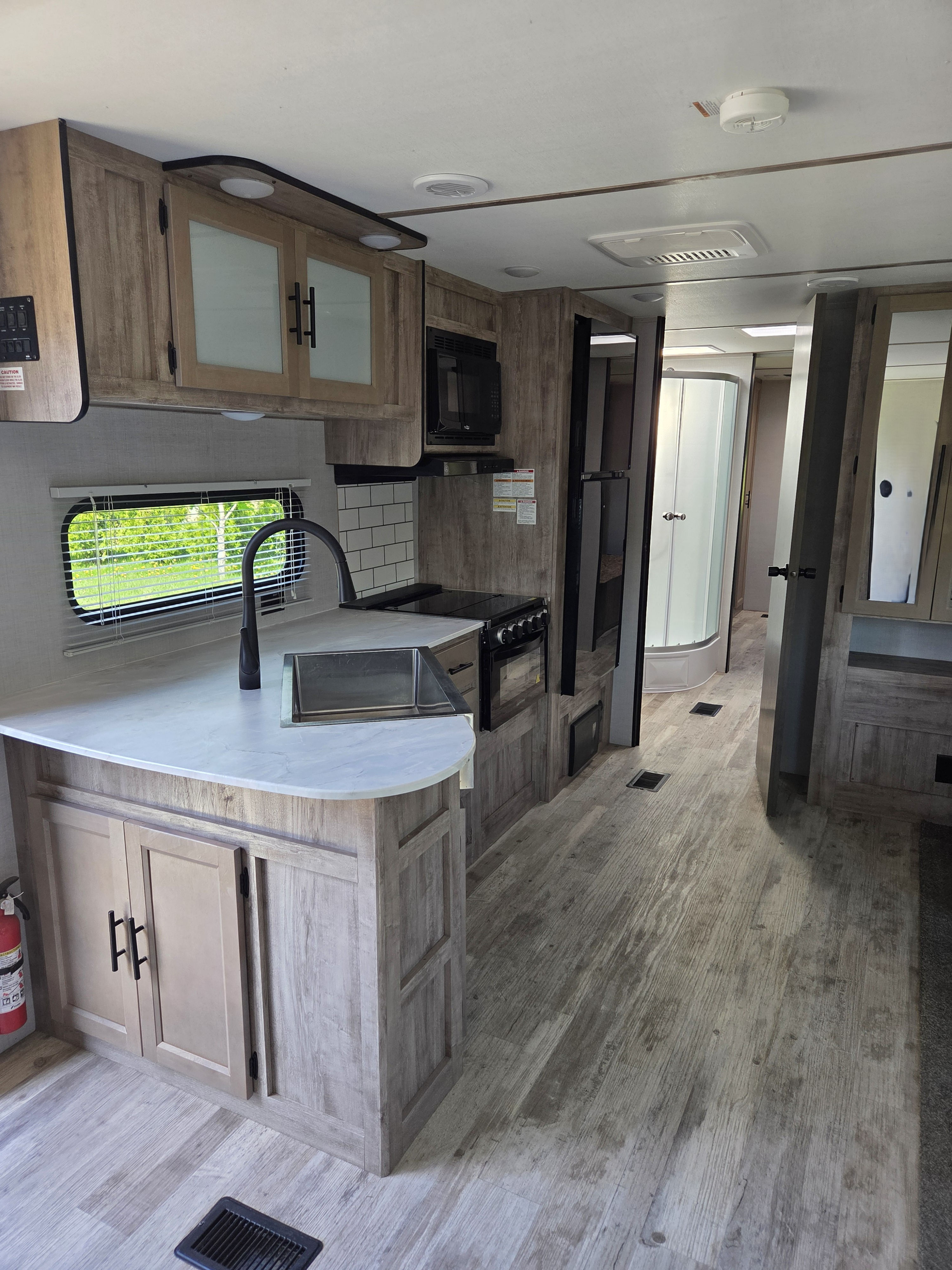 VR 38 pied GRAND RIVER- 38 Foot RV