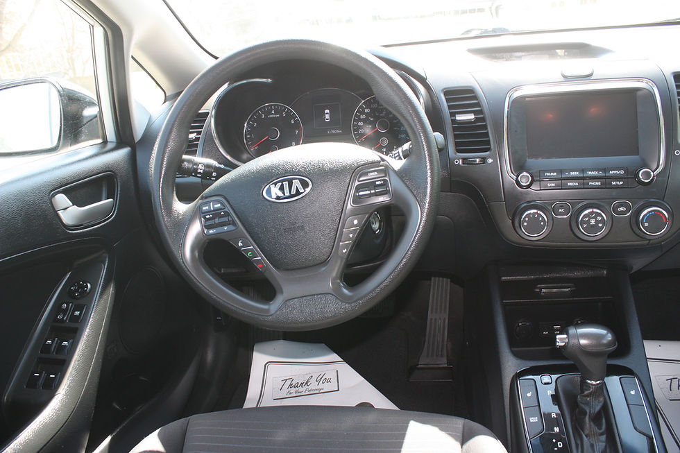Thumbnail: 2018 Kia Forte HB Automatic