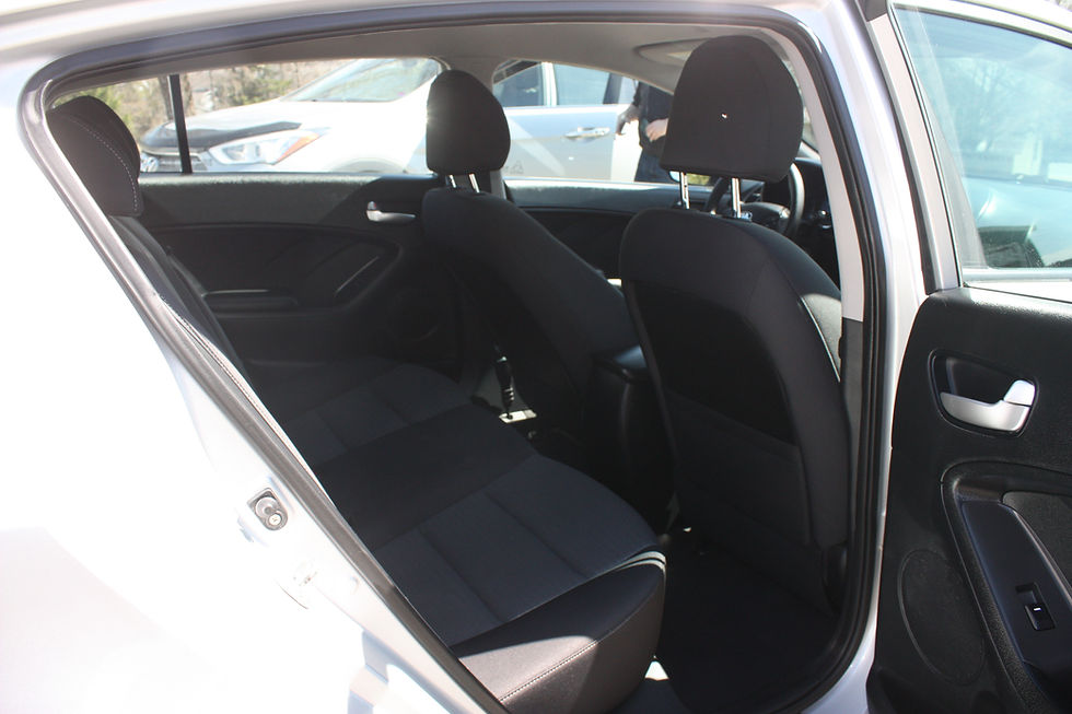 Thumbnail: 2018 Kia Forte HB Automatic