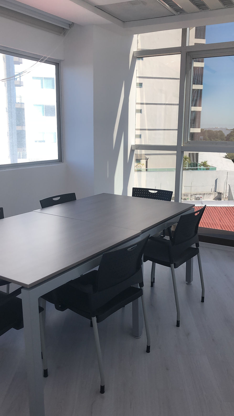 D85BB035-A4BC-4A7C-8C68-51042E53F0D8