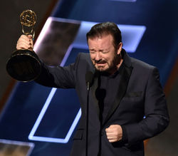 HOST GOLDEN GLOBE 2016