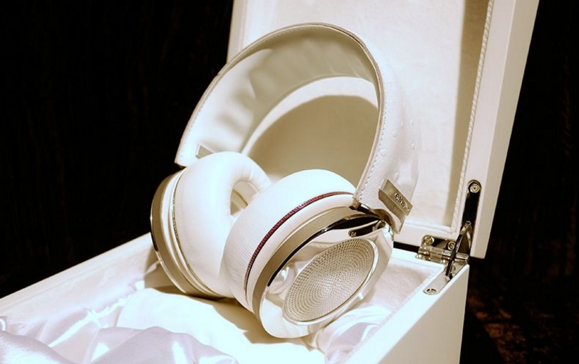 Onkyo H900M 20-carat Diamonds