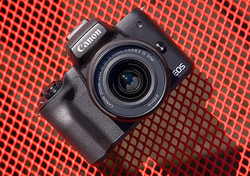 Canon EOS M50