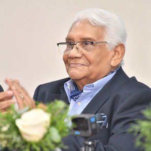 Ernesto Quiñones pone a circular su libro "No todo fue televisión"