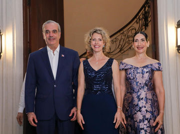 Presidente Abinader y primera dama participan en la celebración de la Fiesta Nacional de Francia y reafirman sólida relación bilateral