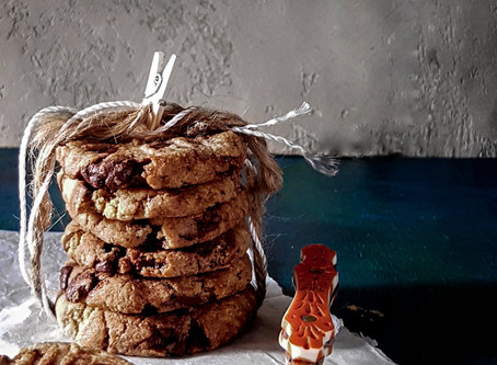 Peanut Butter and Chocolate Chip Cookies