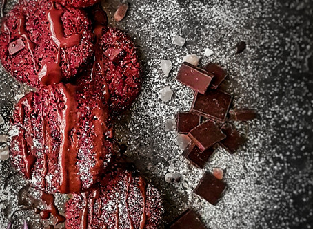 Red Velvet Chocolate Chip Cookies (gluten free, vegan)