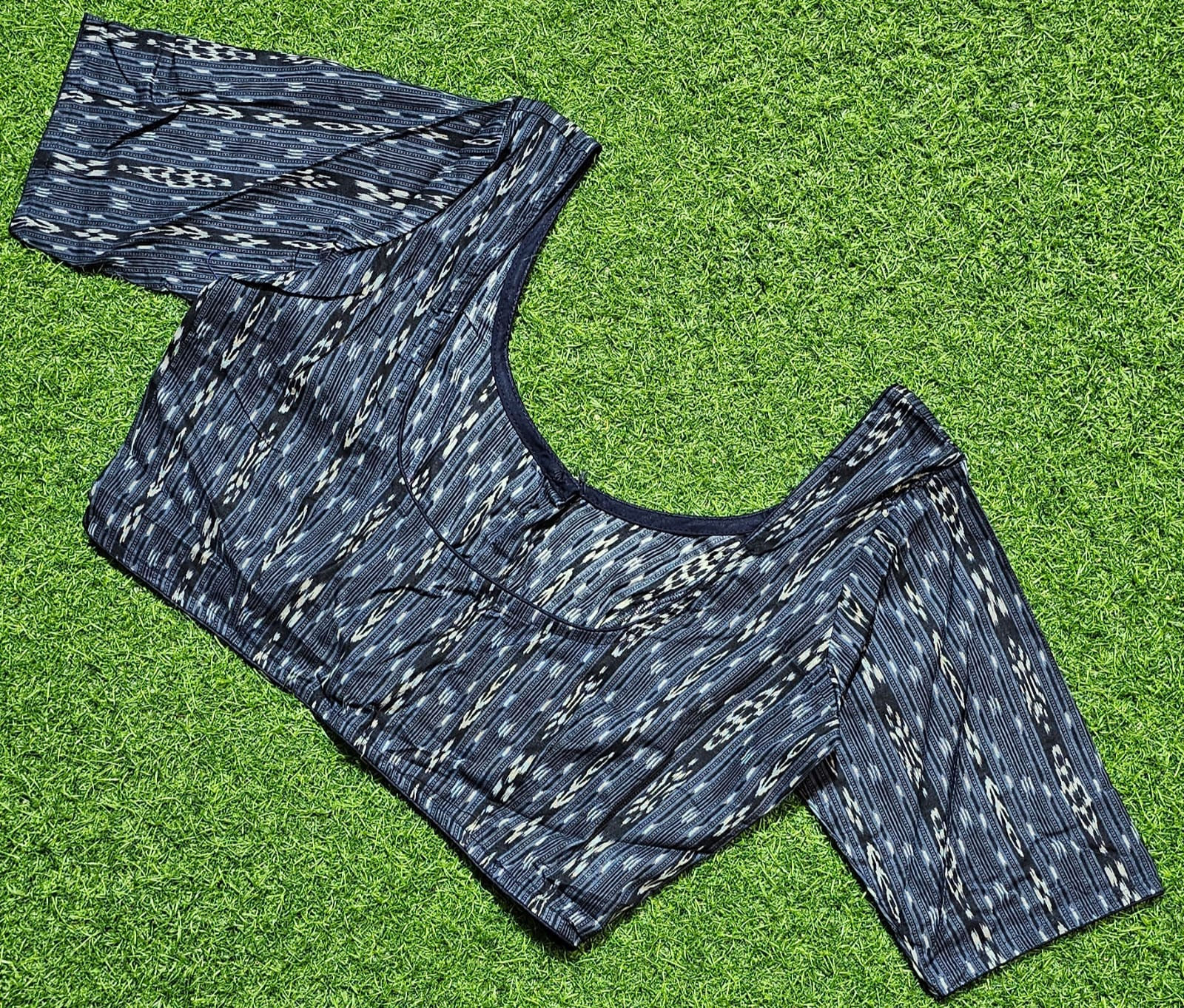 Cotton Round Neck Glass Sleeves - 20 Variants