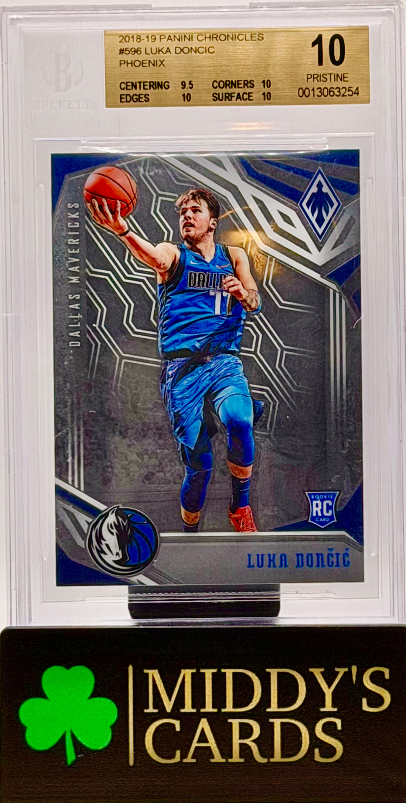 2018-19 BGS 10 PRISTINE PANINI CHRONICLES PHOENIX- LUKA DONCIC ROOKIE #596