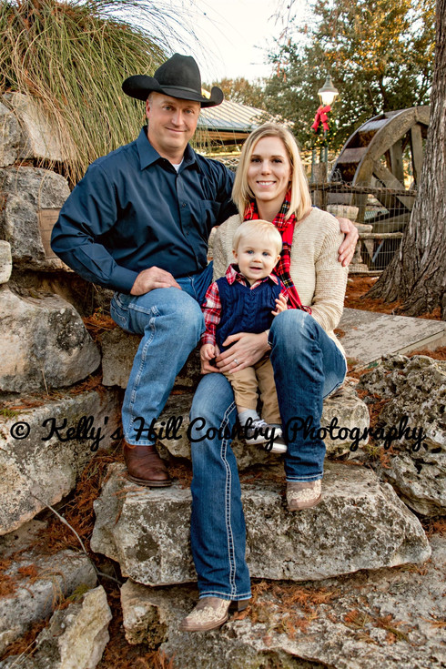 KellysHillCountryPhotography-Fiedler FamilyKellysHillCountryPhotography-FiedlerFamilyPortraits-28.jpeg