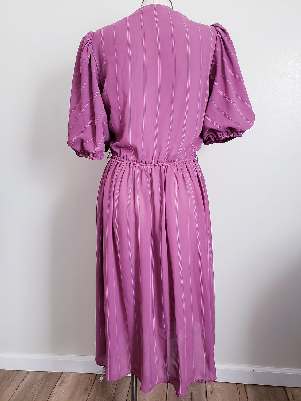 Thumbnail: Vintage 80s Liz Roberts Dusty Rose Pinstriped Puffed Sleeve Midi Dress ML