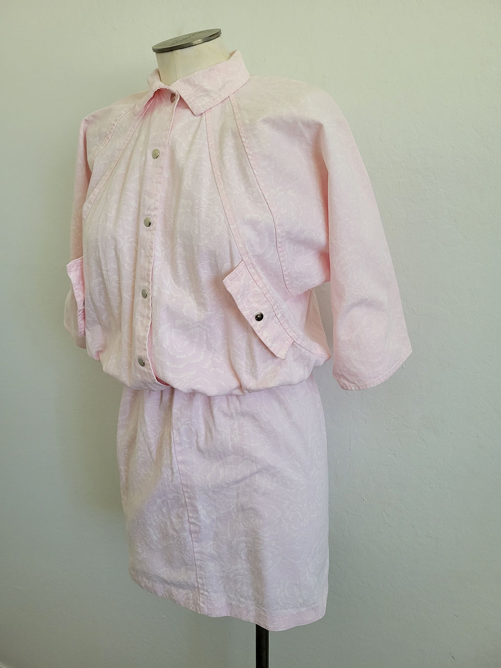 Thumbnail: Vintage 80s Pink & Cream Rose Print Denim New Wave Slouchy Midi Dress M L