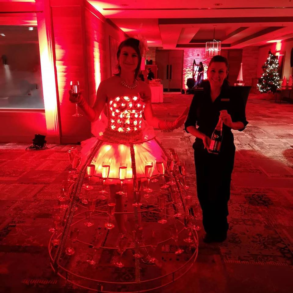 RobeChampagneLumineuseRouge.jpg