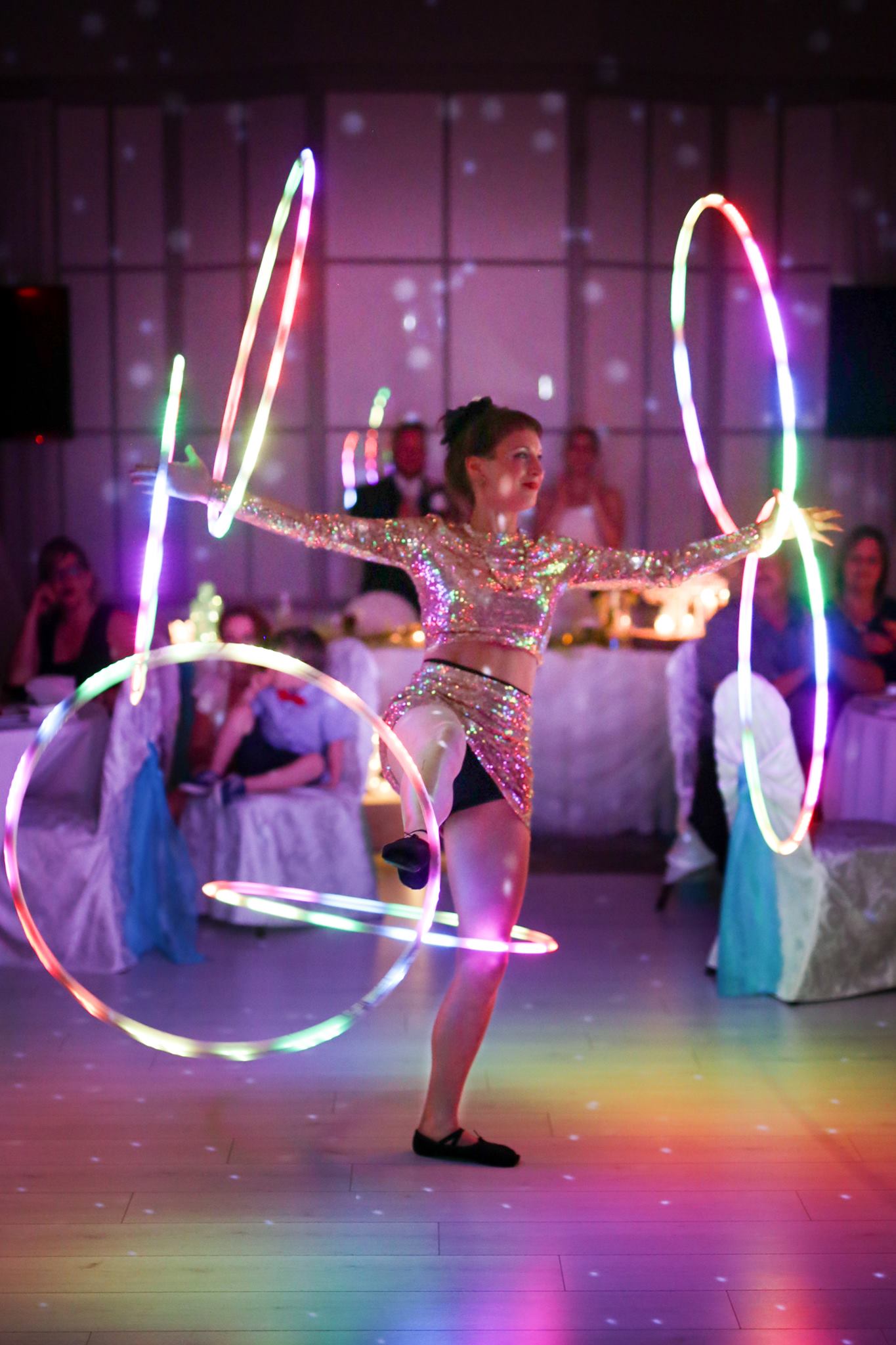 HulaHoopsLumineuxMariageRosePaillettes.j