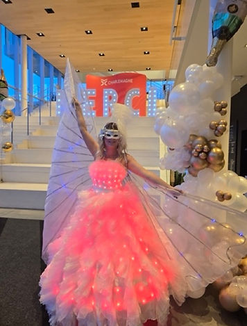 Spectacle lumineux LED captivant le public lors d’un lancement de produit ou événement corporatif Montréal