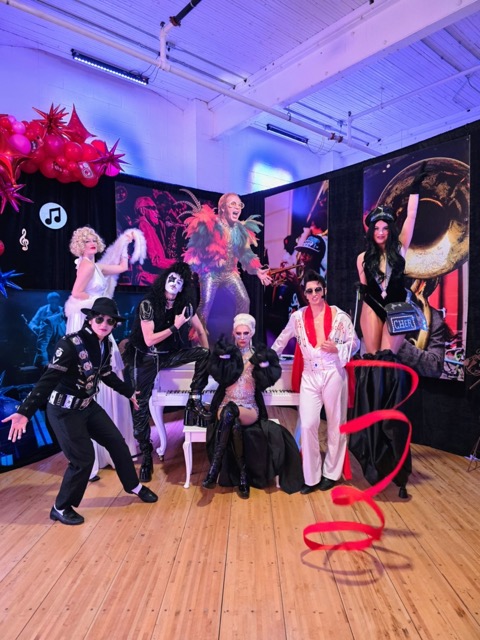 Agent casting Montréal sélection d’artistes professionnels avec thematique célébrité
