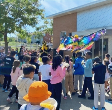 Animation scolaire et atelier participatif pour école et service de garde sur la Rive-Nord avec cirque, bricolage et bulles géantes