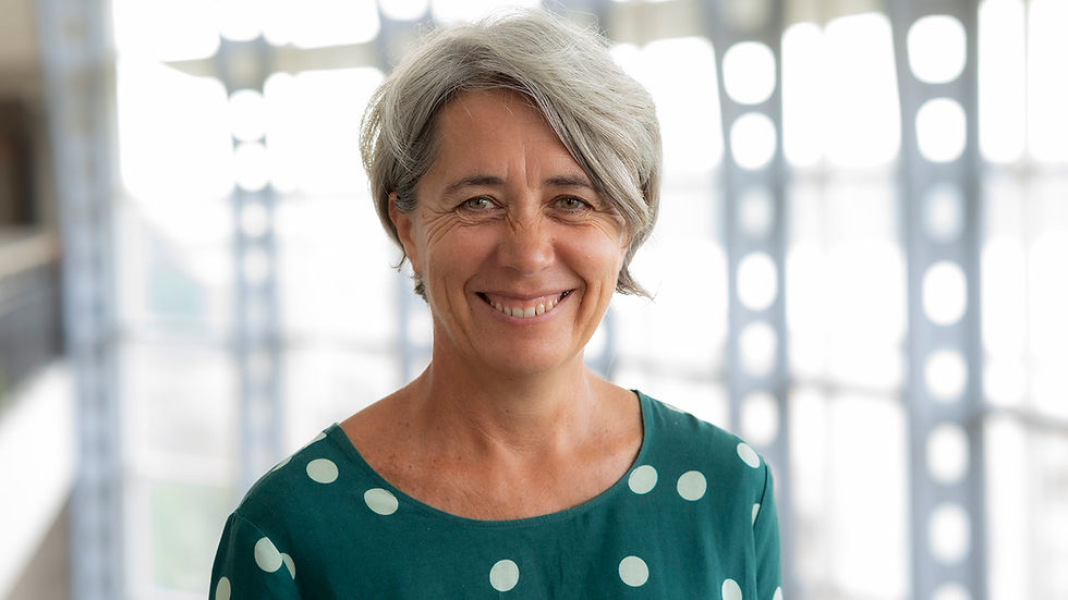 Hellio-Claire_main (1).jpg