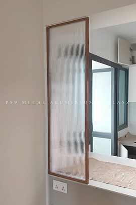 Frame crystal reeded fixed panel