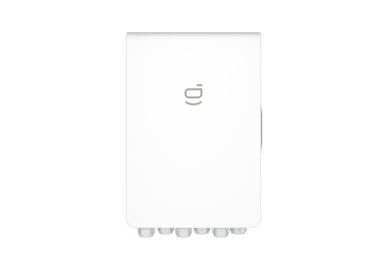 Miniatyrbild: En vit och modern Sigenergy Gateway-enhet monterad på en vägg. Enheten har en diskret logotyp och anslutningsportar på unders