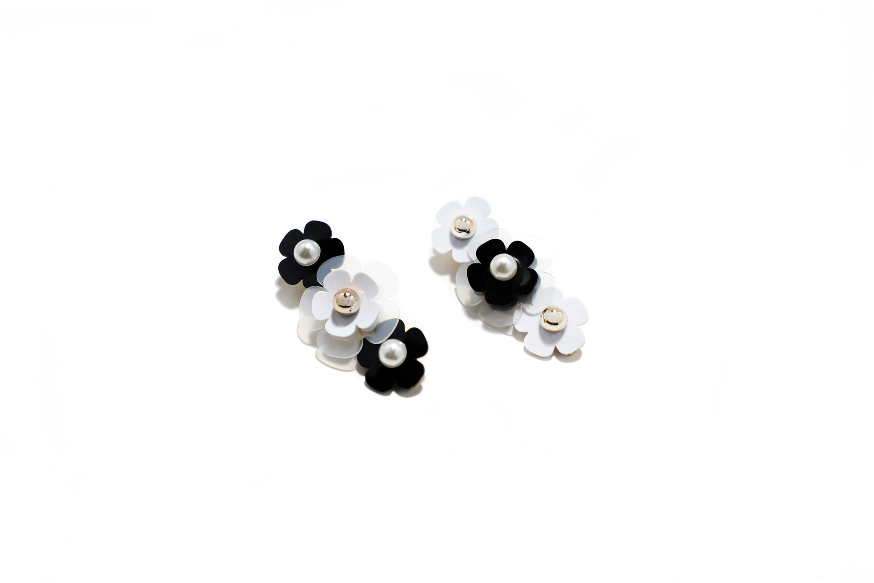 Feva hair clip in Black & White (2pc)