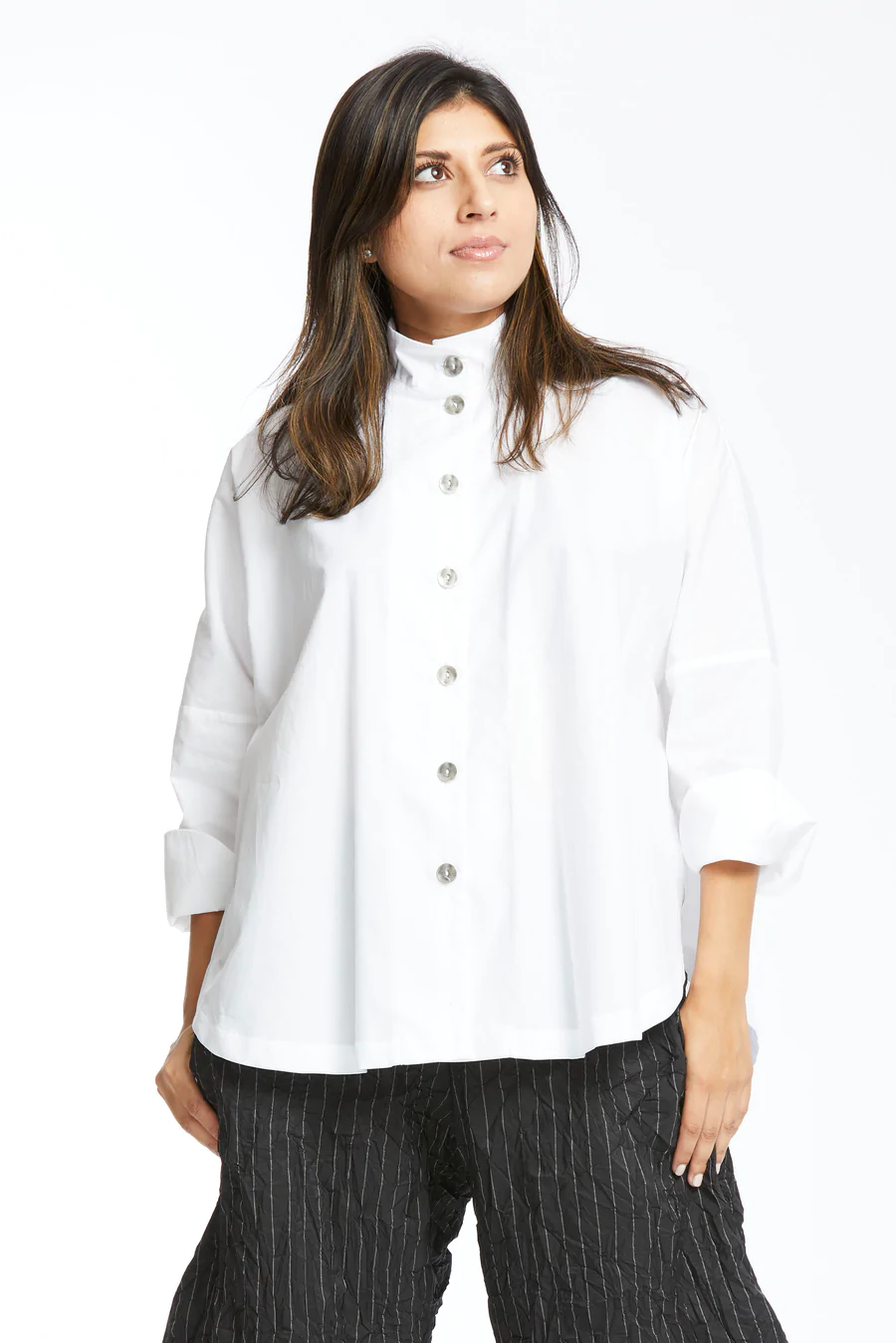 m2 circular white.webp