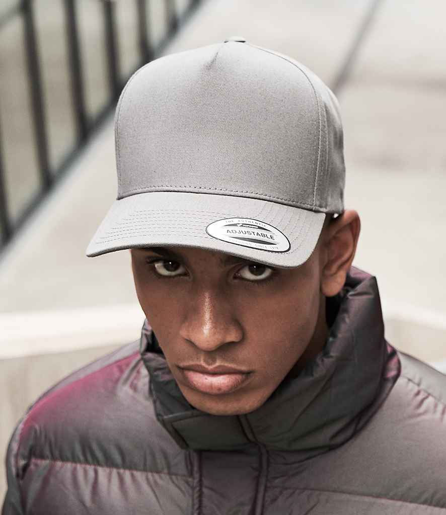 Thumbnail: Flexfit 5 Panel Curved Classic Snapback Cap