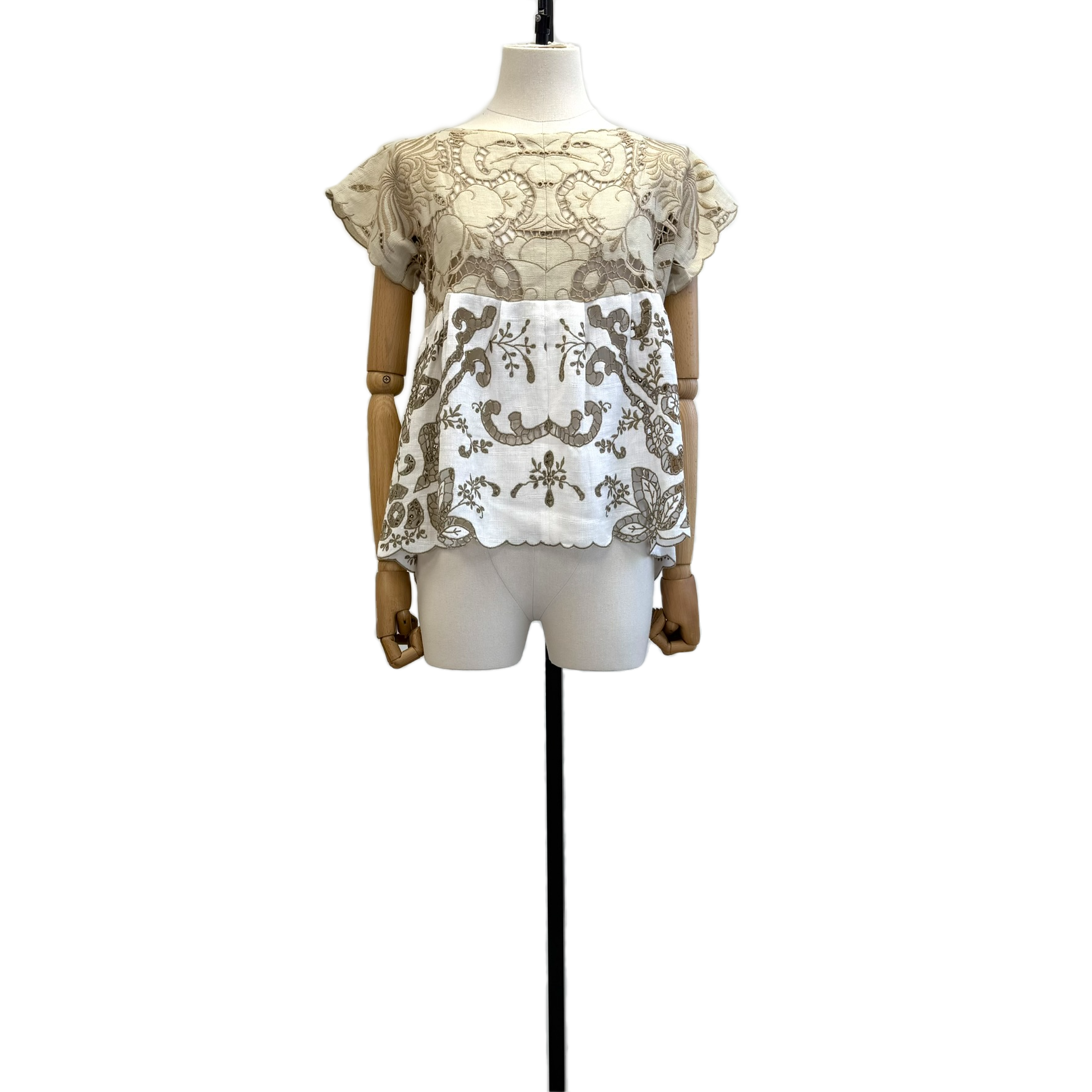 Chloe Floral Embroidered Cut-Out Top