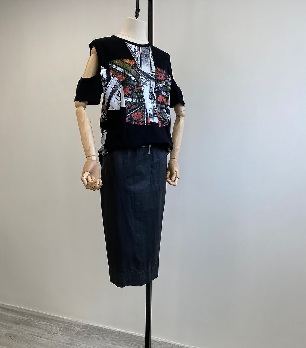 Thumbnail: Alexander McQueen Opened Sleeves Photo Print Tee