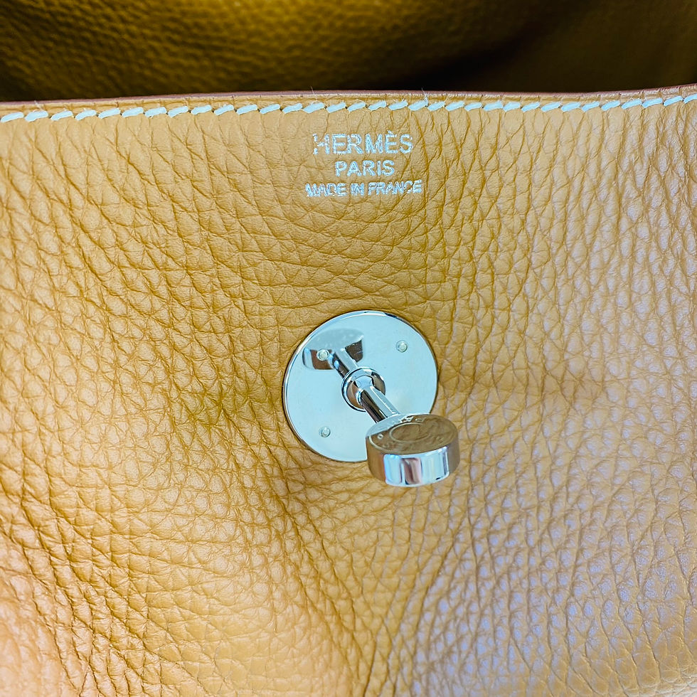 Thumbnail: Hermes Lindy 34 Gold Togo Leather Shoulder / Tote Bag