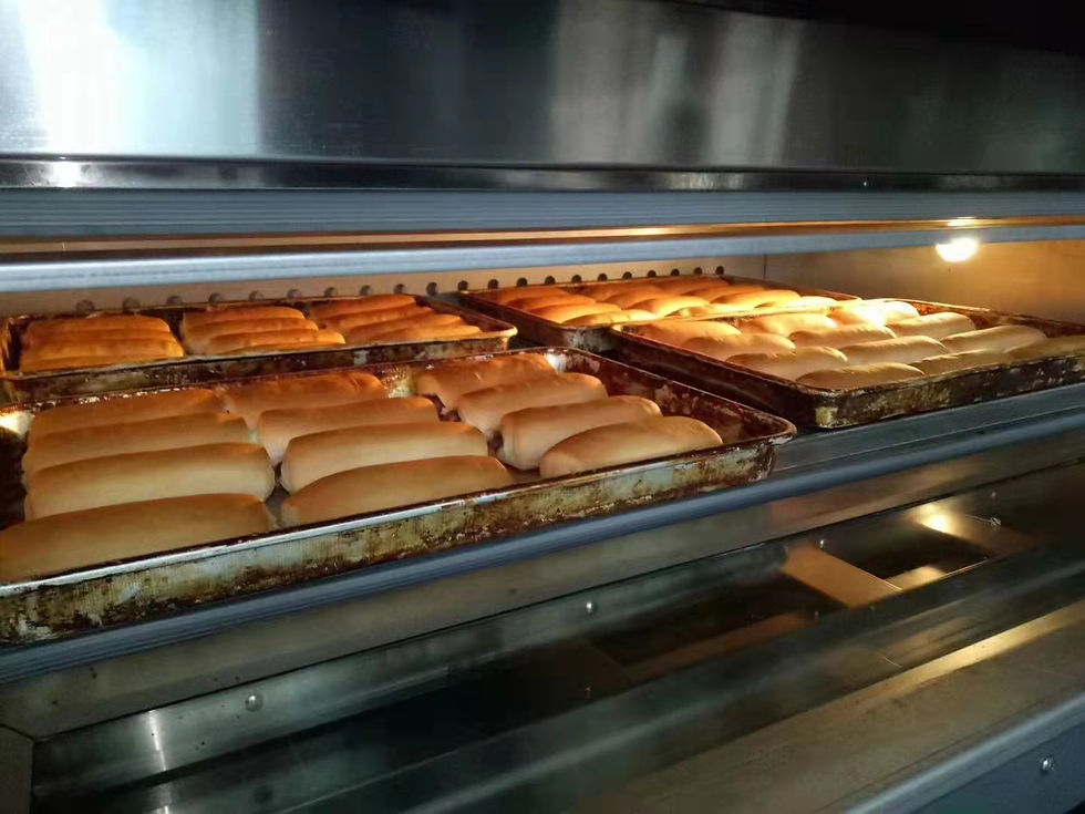 Convection oven with bread