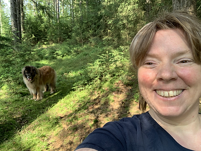 Ilvy & ich im Wald.png
