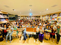 台北益品書屋 大合照