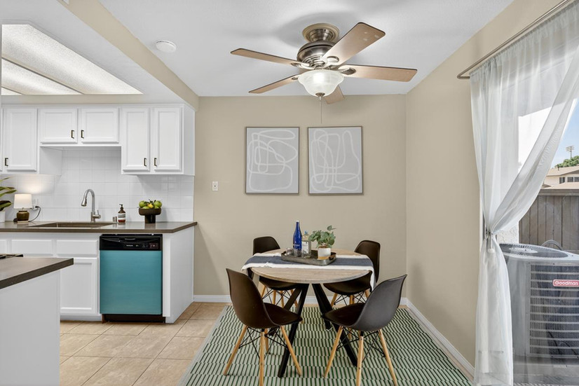 Cozy at the Heights - Staging project