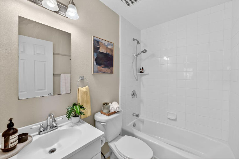 Cozy at the Heights - Staging project