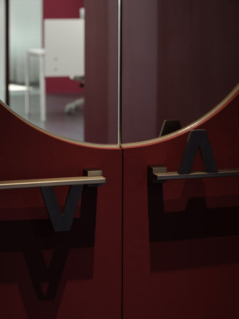 Amazing Victoria_Low-023.jpg