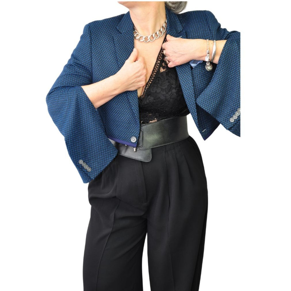 INGEKORT COLBERT MET KIMONO UITSTRALING