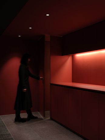 Amazing Victoria_Low-006.jpg