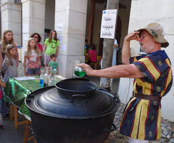 3780 André Bezençon et sa potion magique.JPEG