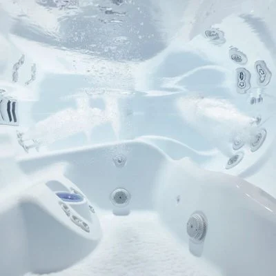 caldera-spas-features-that-transform-ultra-masseuse-system-400x400-1.webp