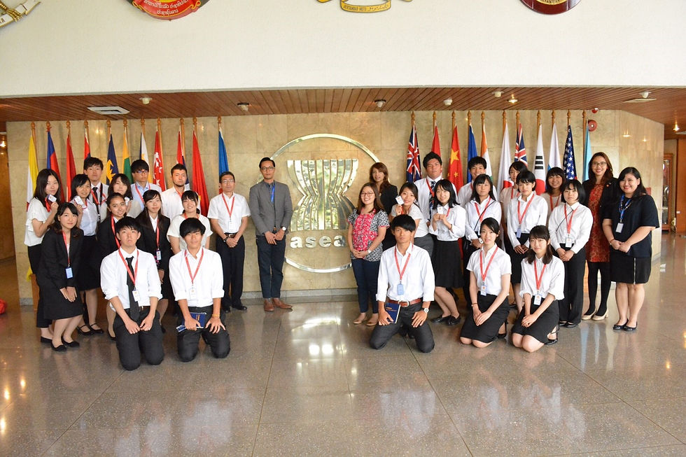 ASEAN本部にて集合写真