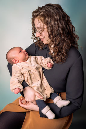 Séance photo grossesse réalisée par Miyoko Kells, photographe professionnelle à Notre-Dame-de-Gravenchon, en Seine-Maritime. Normandie.
