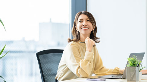 笑顔の女性.jpg