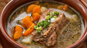 Autumn Eating for Wellness: The TCM Guide to Transitioning Your Diet from Cooling Summer Foods to Nourishing, Warming Soups and Stews