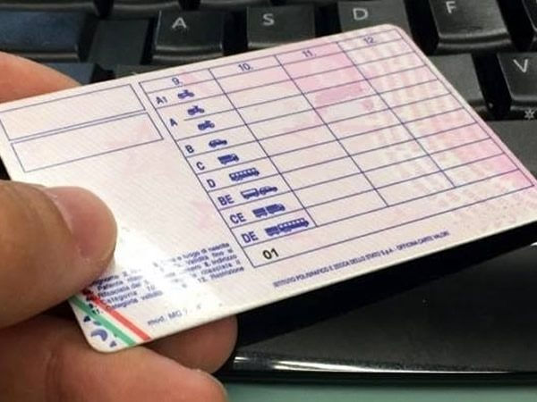 rinnovo patente a milano