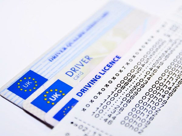 conversione patente estera a milano