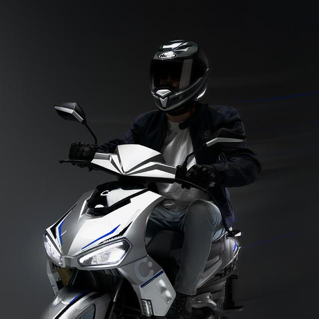 Miniatura: Motocicleta eléctrica Cecotec Shark RS