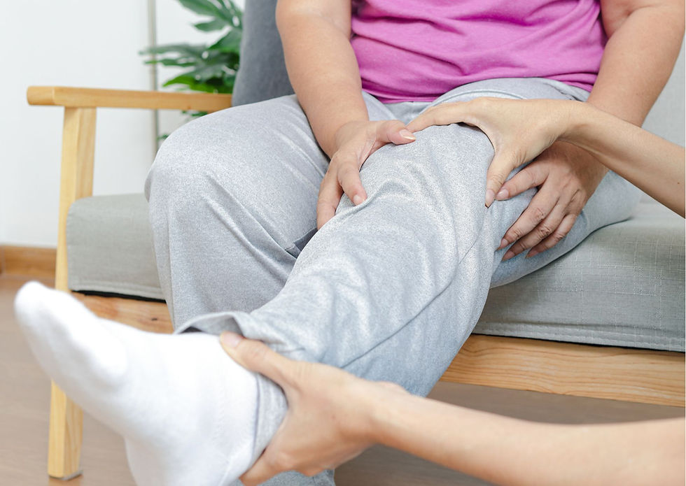 Prevencia drobných úrazov seniorov v lete: Ako pomáha ADOS Profisestra