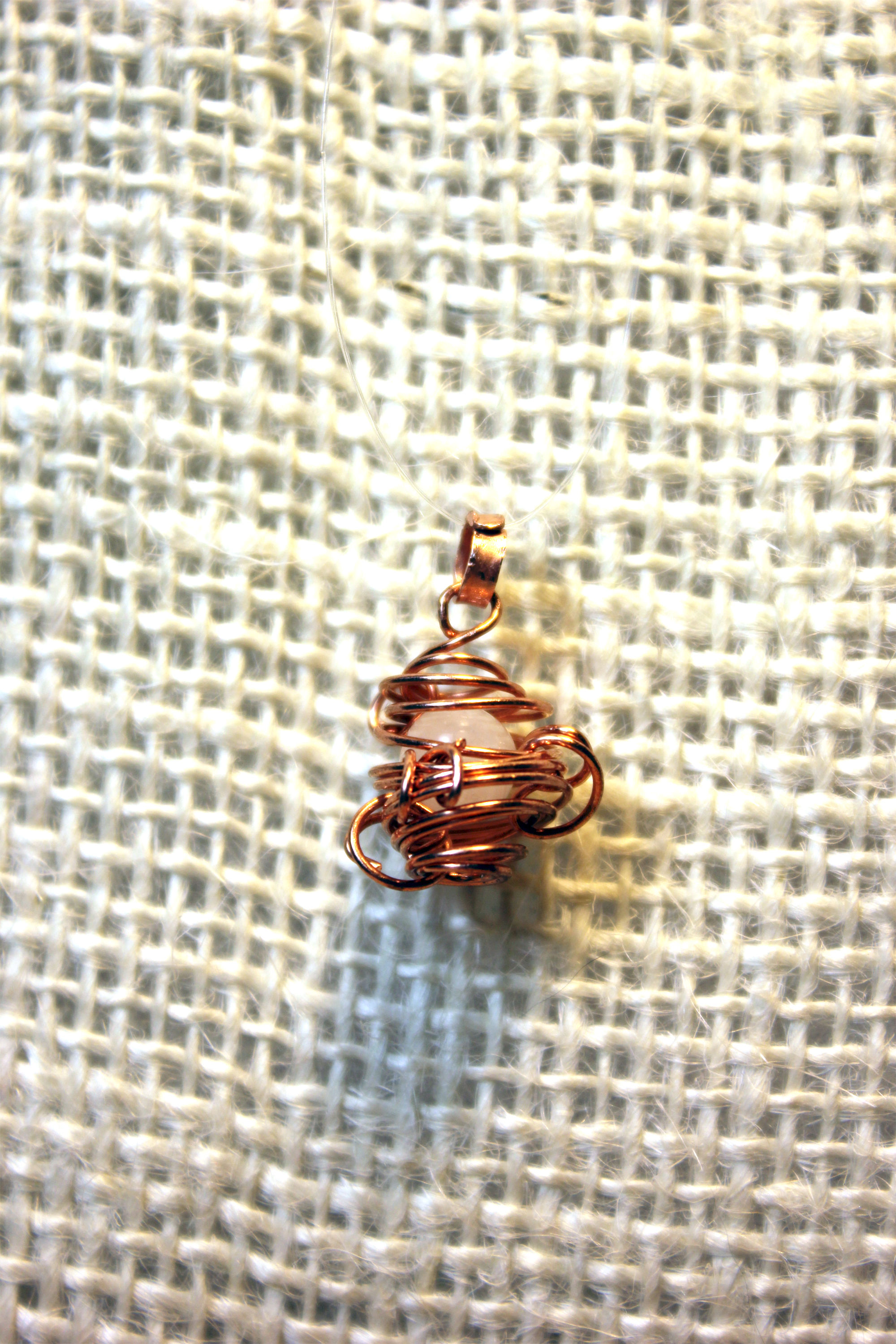 Radical Planet wire wrap neckalce